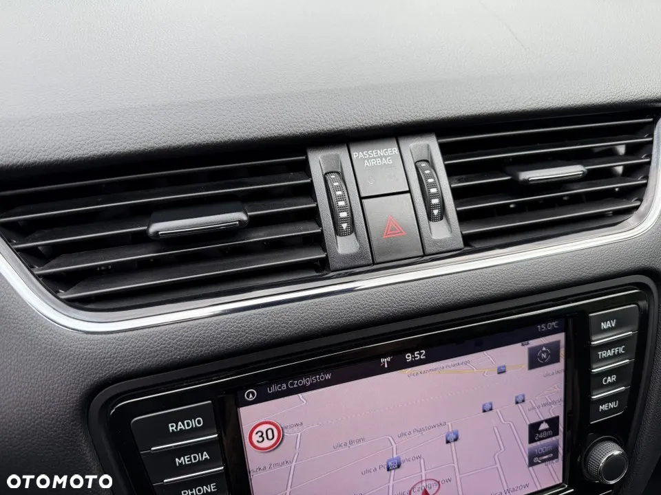 Skoda Octavia 2.0 TSI RS - 23