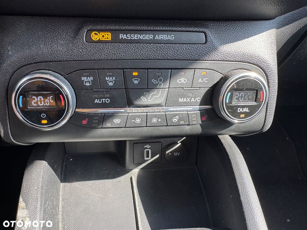 Ford Focus - 21