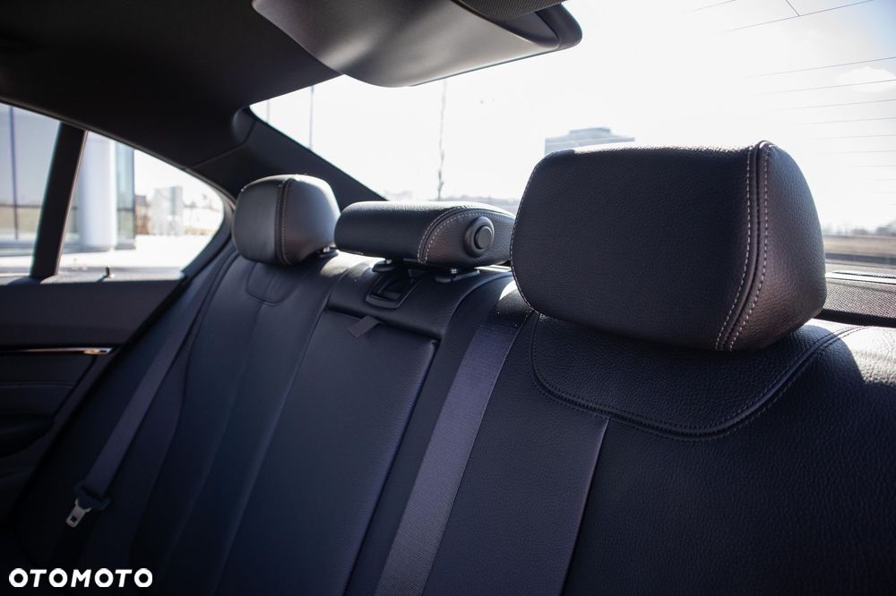 BMW Seria 3 - 15