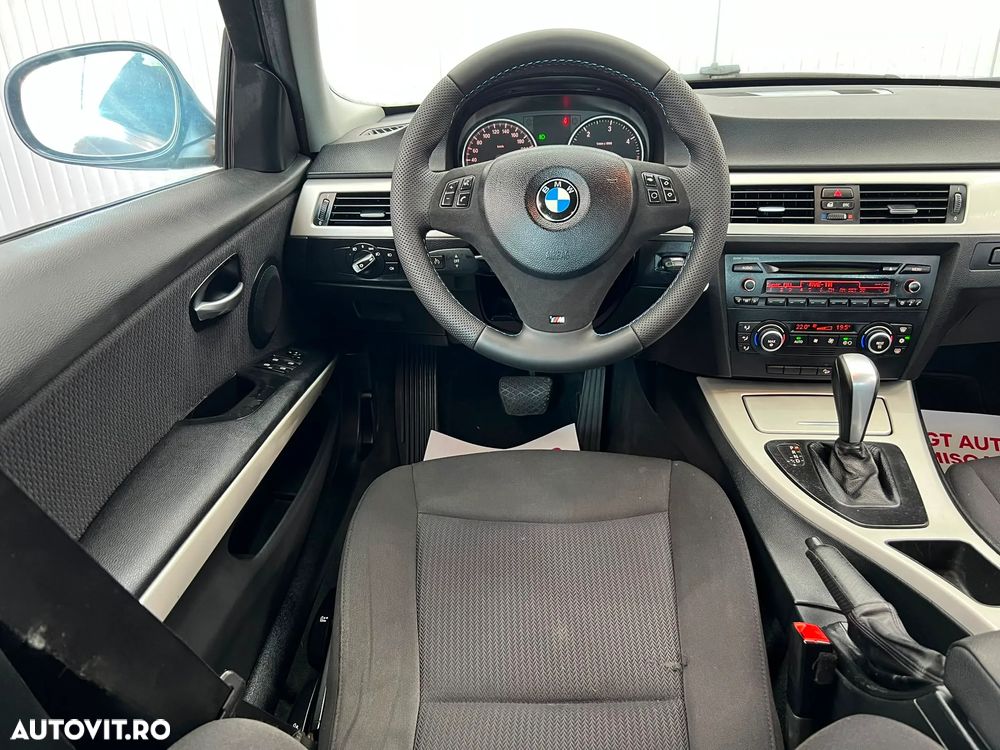 BMW Seria 3 320d xDrive DPF Aut. - 9