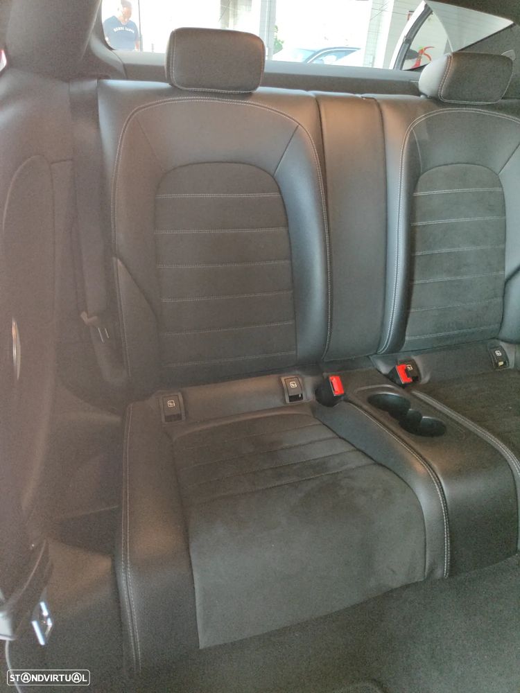 Mercedes-Benz C 250 d 9G-TRONIC AMG Line — fotografia 17