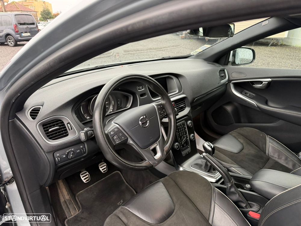 Volvo V40 2.0 D2 R-Design - 7