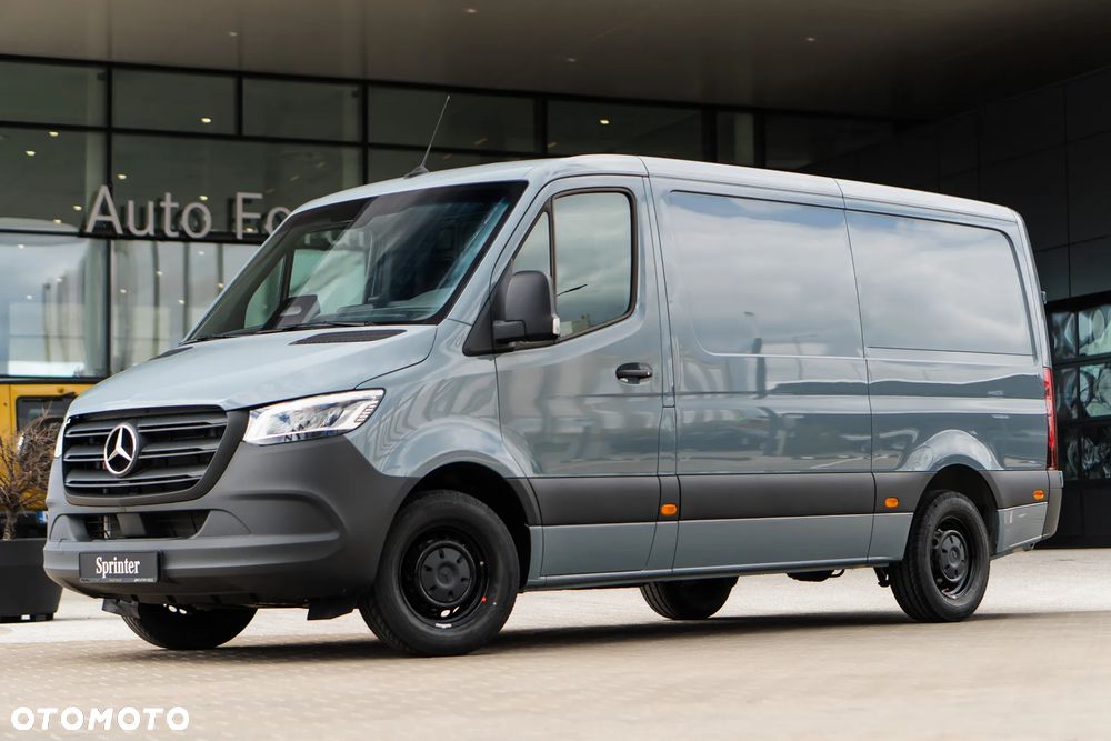 Mercedes-Benz Sprinter - 1