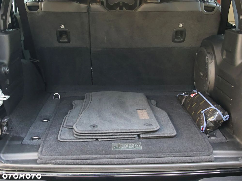 Jeep Wrangler - 19