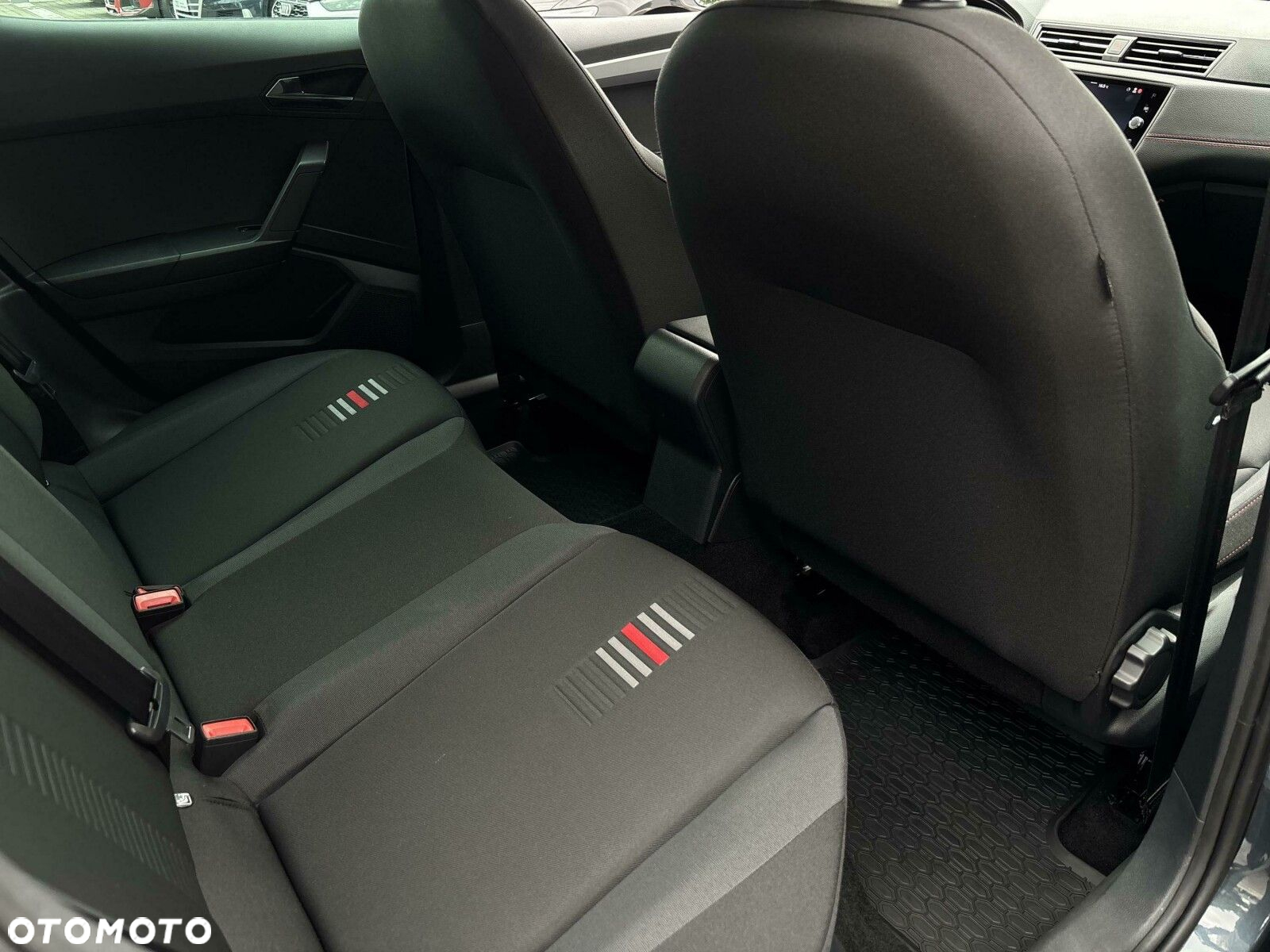 Seat Arona - 30