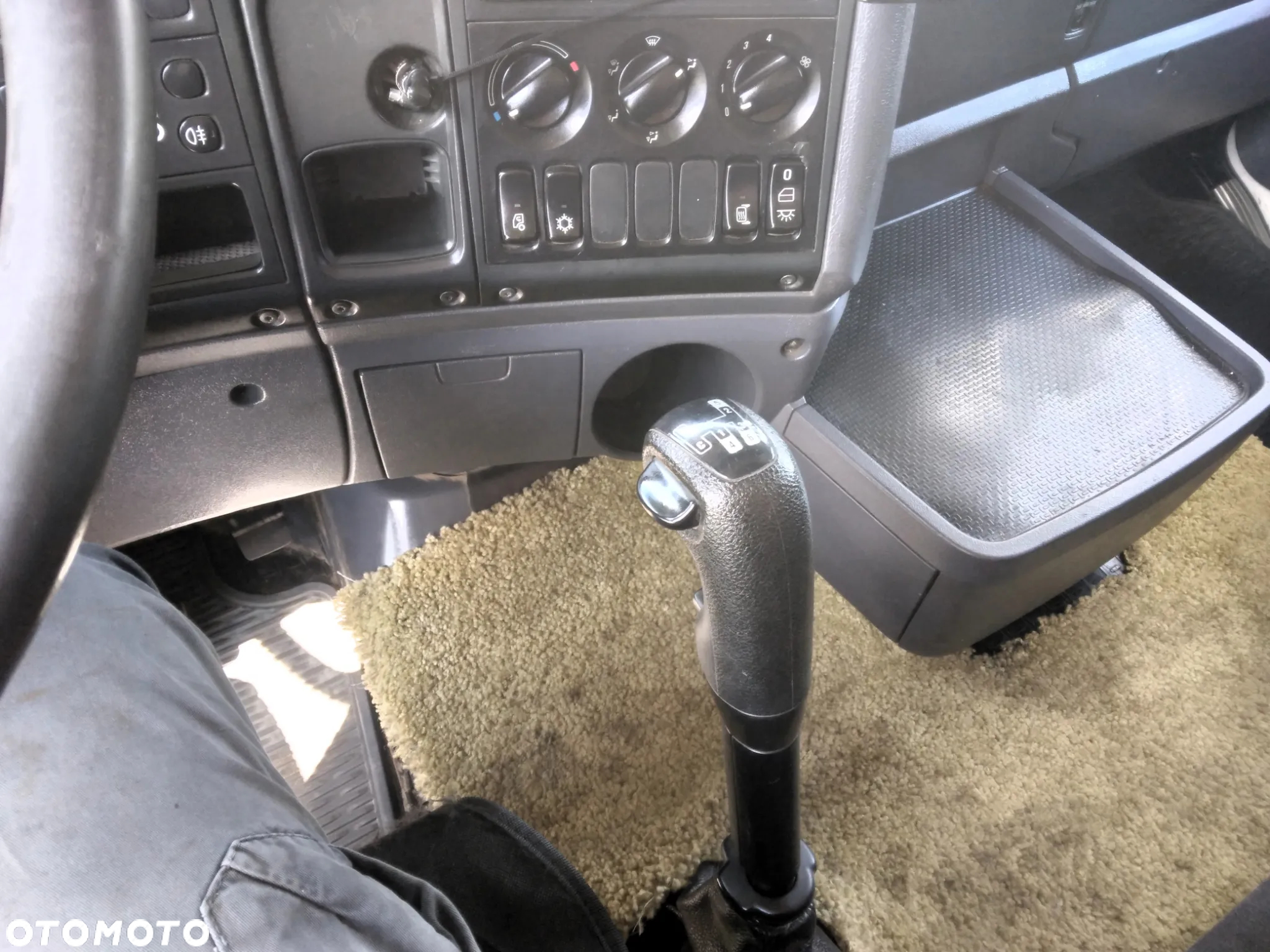 Scania R420 8X4 resor faktura vat - 29