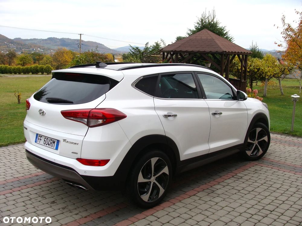 Hyundai Tucson 2.0 CRDI 4WD Automatik Premium - 3