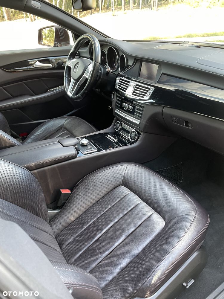 Mercedes-Benz CLS 350 CDI 4-Matic BlueEff - 15