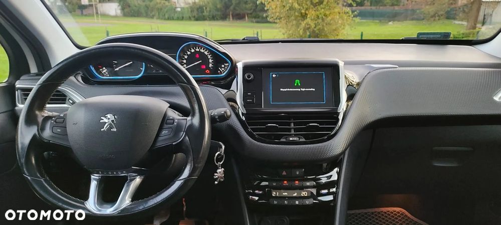 Peugeot 2008 1.2 Pure Tech GPF Allure S&S - 7