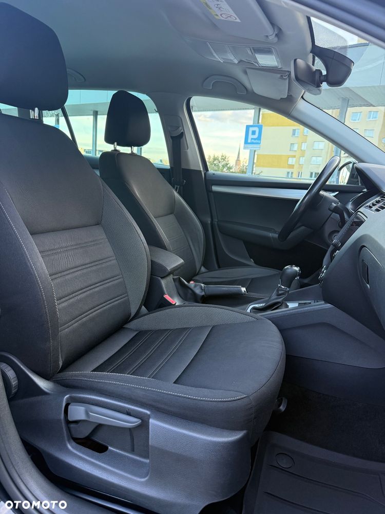 Skoda Octavia 1.6 TDI Drive DSG - 9
