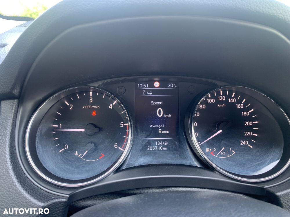 Nissan Qashqai 1.5 DCI TEKNA - 10