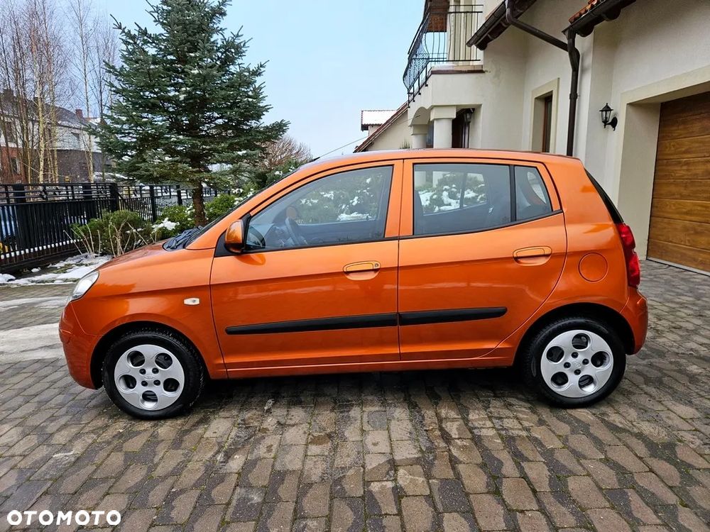 Kia Picanto - 8