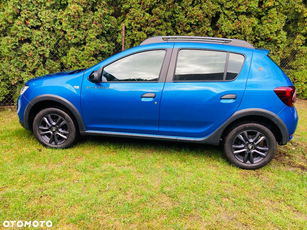 Dacia Sandero Stepway Blue dCi 95 Celebration - 3