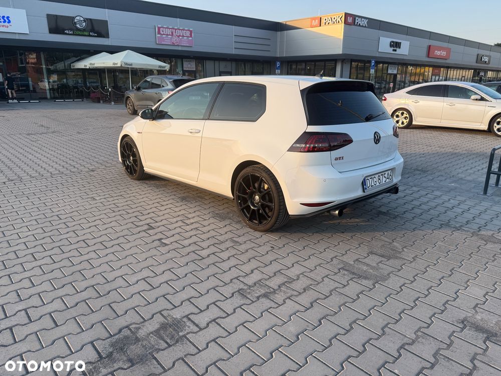 Volkswagen Golf GTI Performance BlueMotion Technology DSG - 37