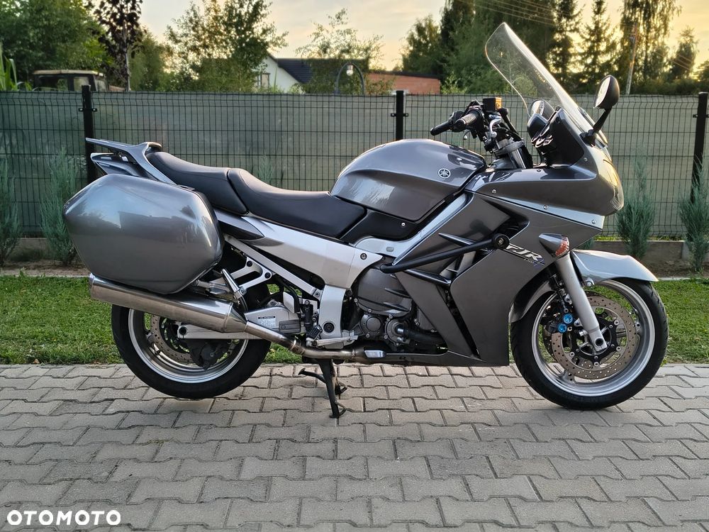 Yamaha FJR - 3