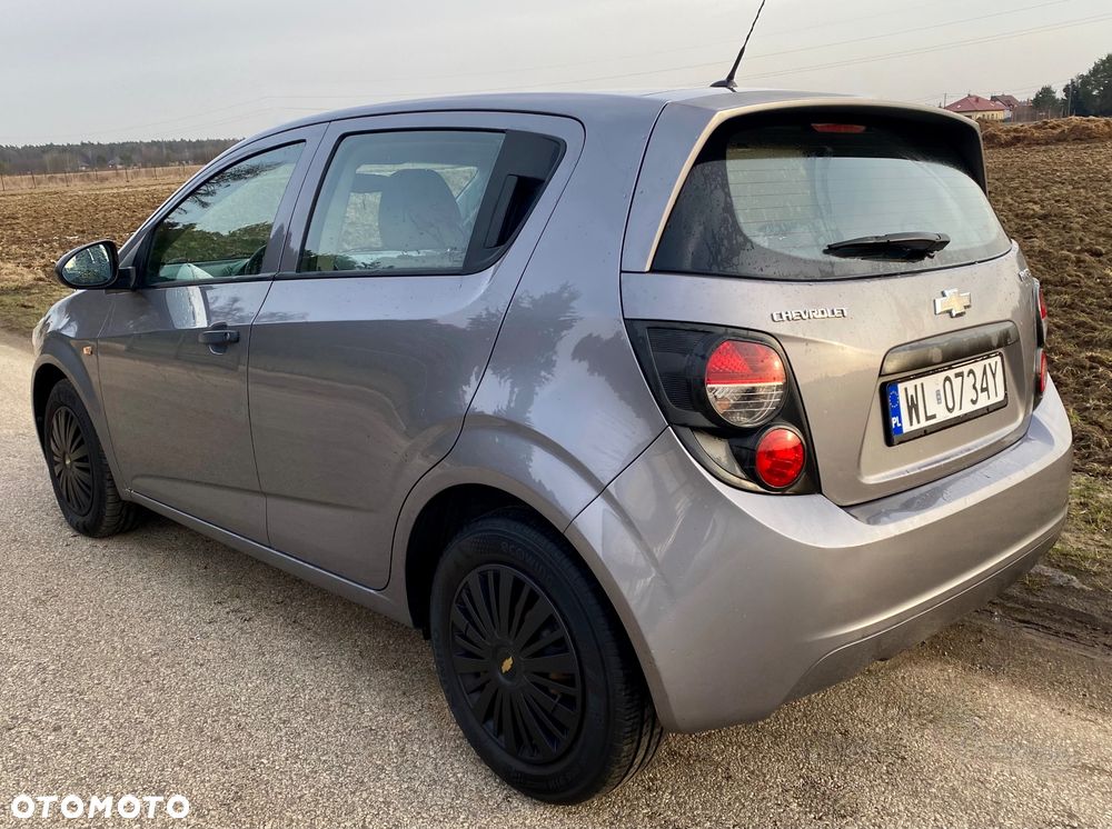Chevrolet Aveo 1.3 LT - 4