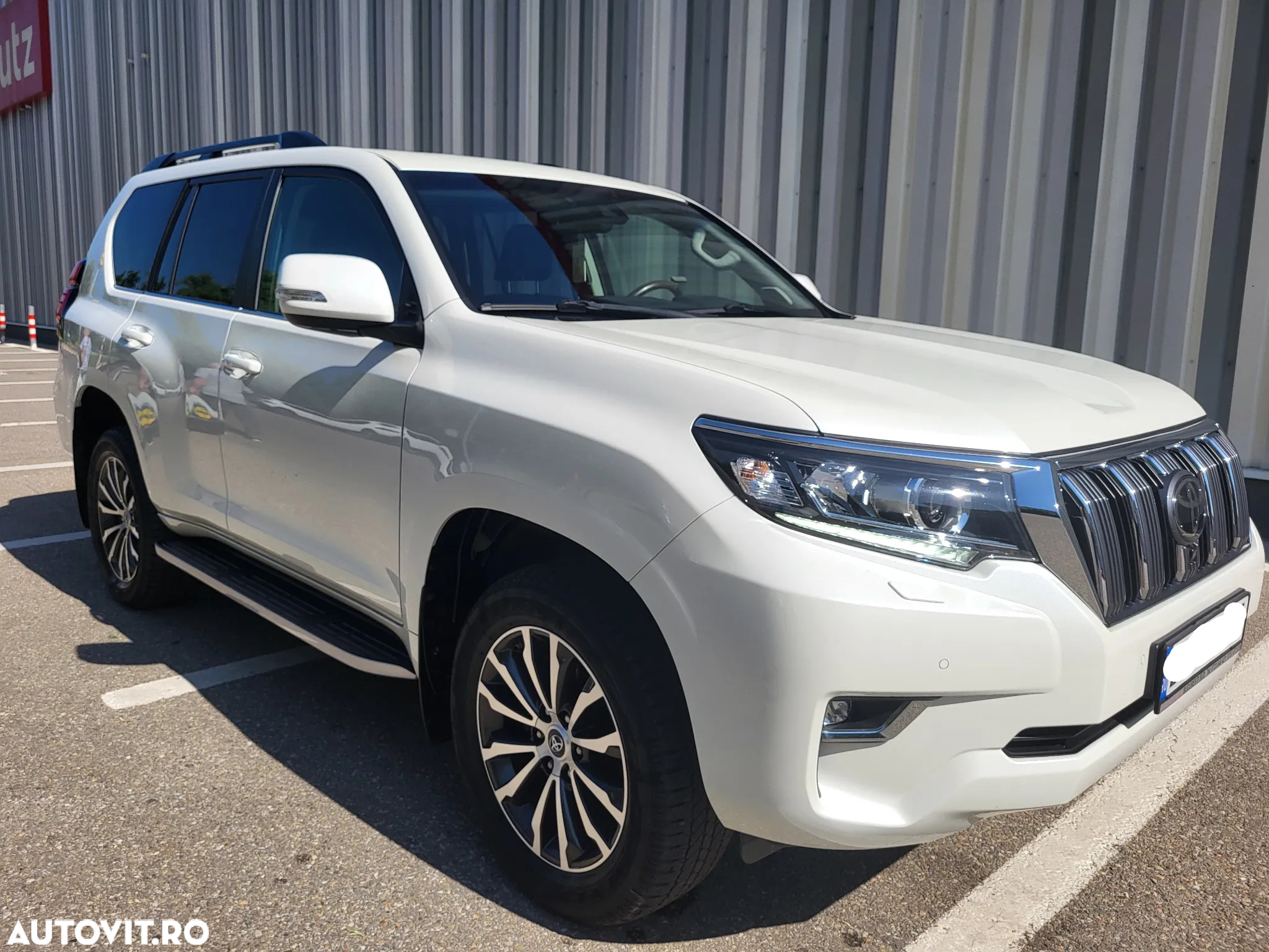 Toyota Land Cruiser 2.8l Turbo D-4D A/T AVS Luxury - 29