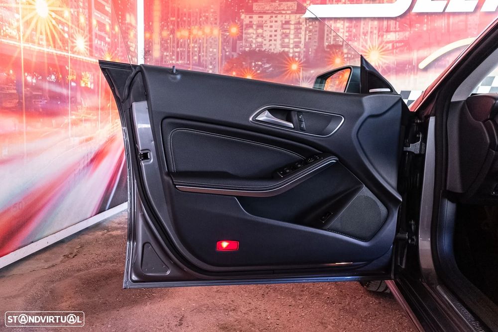 Mercedes-Benz CLA 200 d Urban Aut. - 12