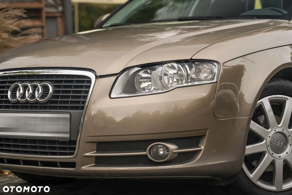 Audi A4 Avant 2.0 TDI - 9