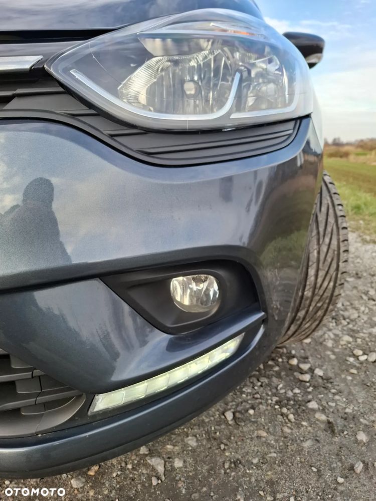 Renault Clio 1.2 16V 75 Limited - 7