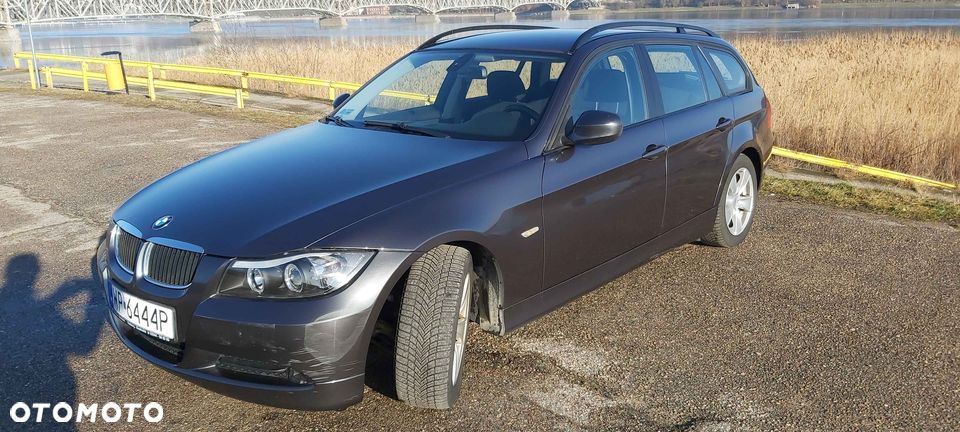 BMW Seria 3 318i - 8