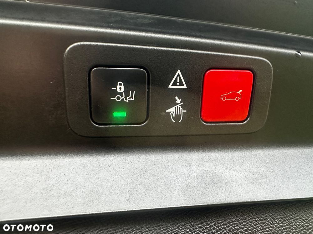 Peugeot 5008 PureTech 130 EAT8 Stop & Start Allure Pack - 21