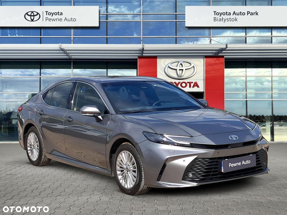 Toyota Camry - 7