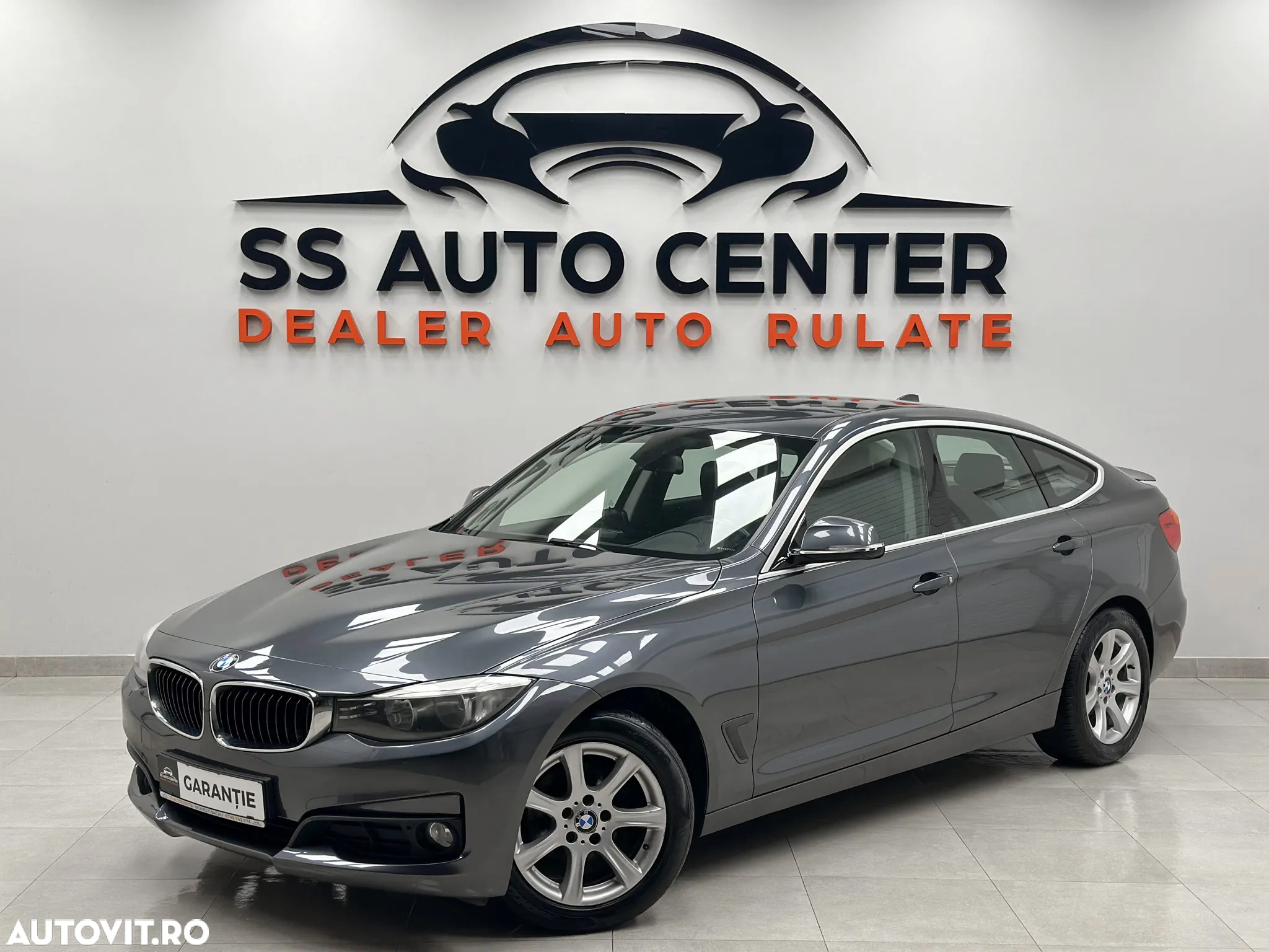 BMW Seria 3 318d GT - 2