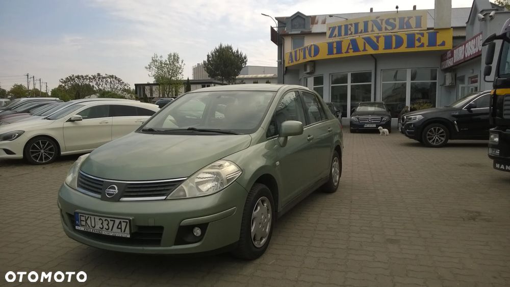 Nissan Tiida 1.6 Tekna - 1