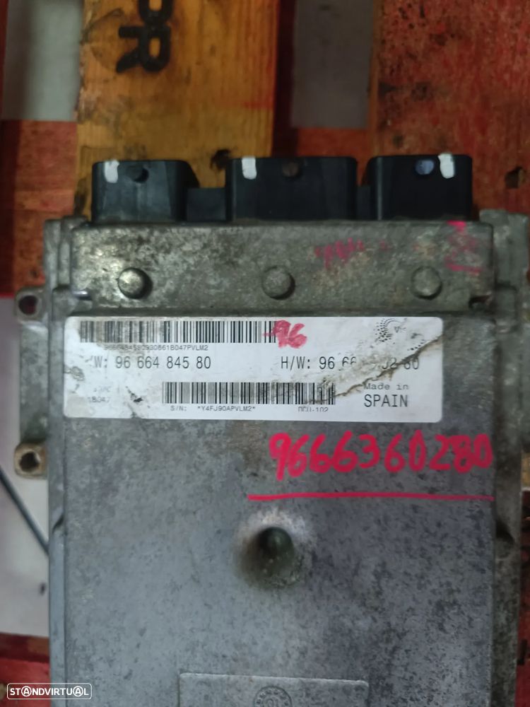 centralina peugeot BOXER 2.2HDI 120cv 4HU -S/W 9666484580 - H/W 9666360280 dcu102 - 2