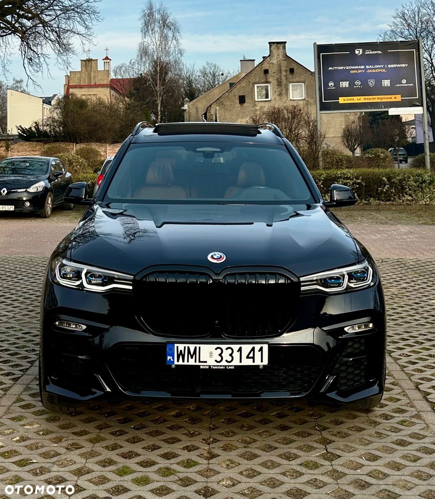 BMW X7 M50i sport - 11