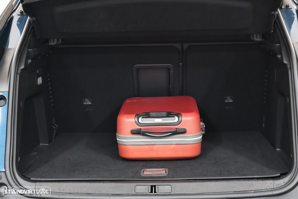 Peugeot 3008 1.6 Hybrid Allure Pack e-EAT8 - 26