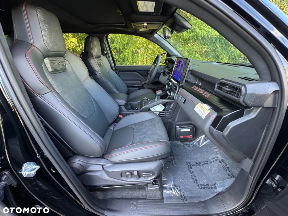 Toyota Tacoma - 5