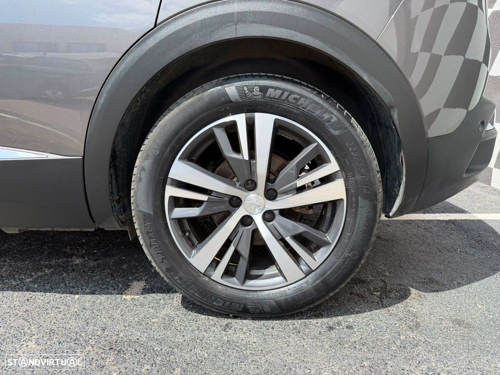Peugeot 3008 1.6 Hybrid Allure Pack e-EAT8 - 8