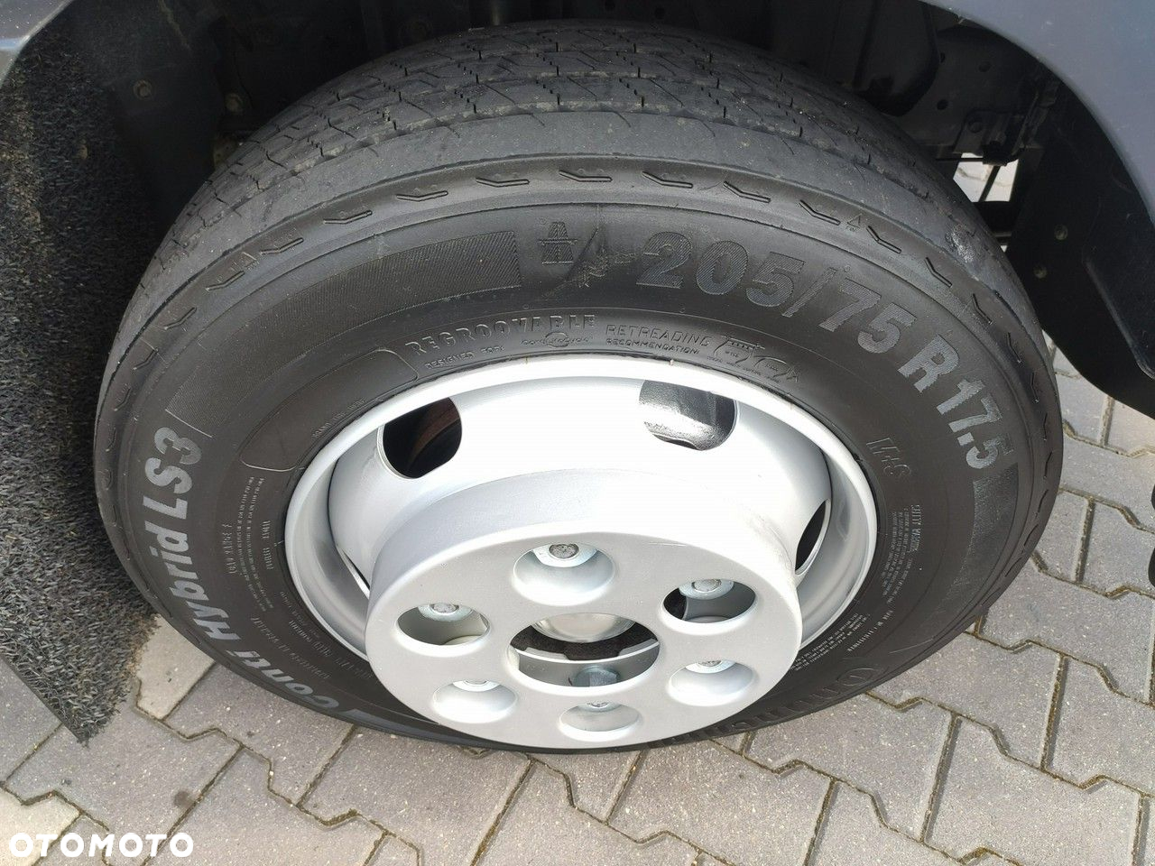 Mitsubishi Canter Fuso 9C18 3.0/180KM Automat, HDS FASSI F30 Wywrotka 3-str - 28