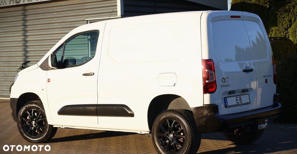 Toyota Proace City - 7
