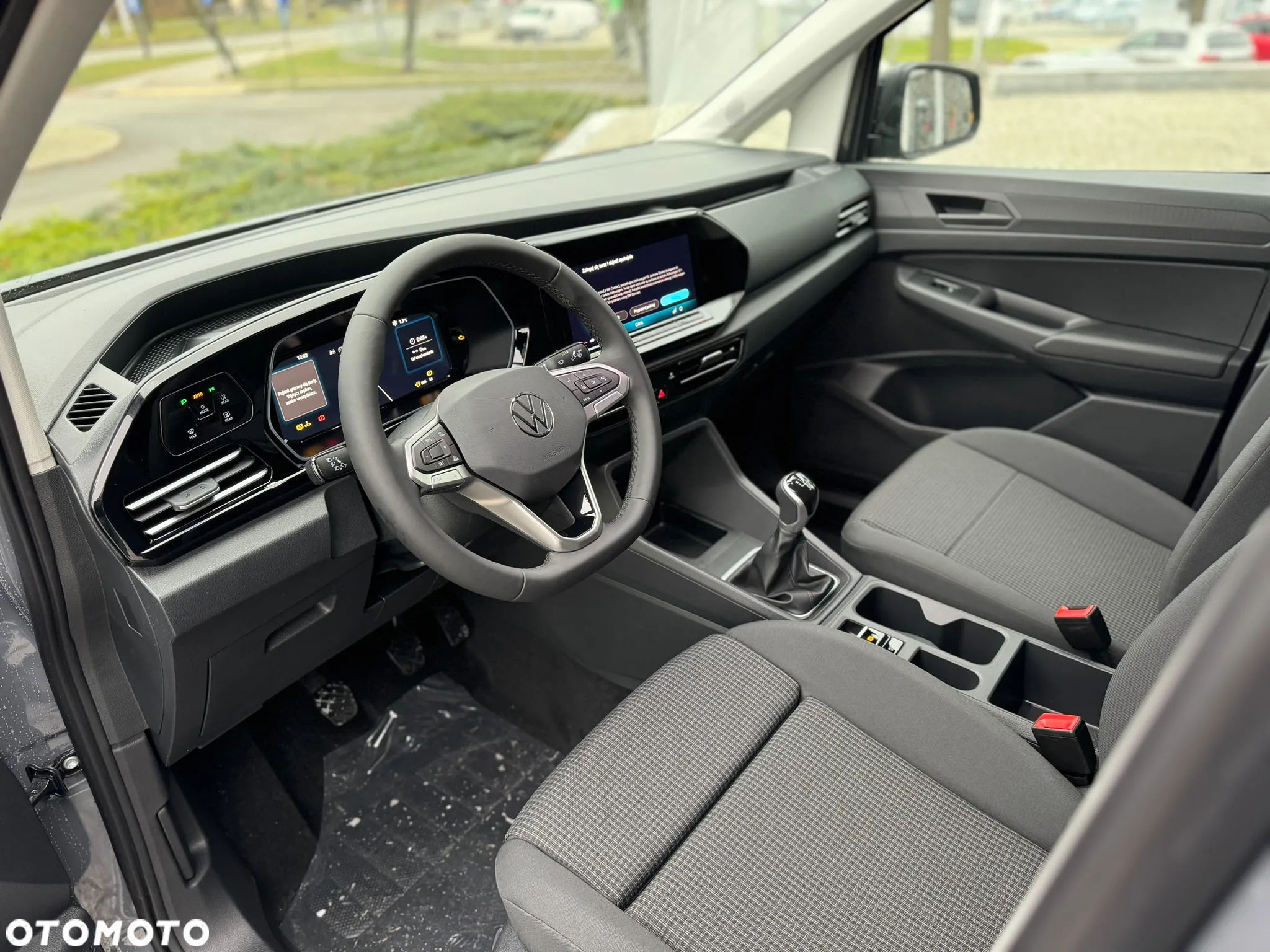 Volkswagen Caddy Maxi Cargo - 15