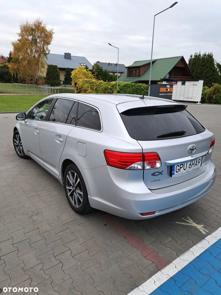 Toyota Avensis 2013 photo 5