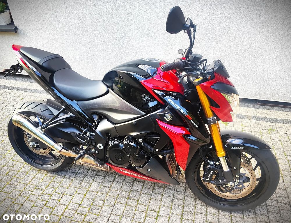 Suzuki GSX - 5
