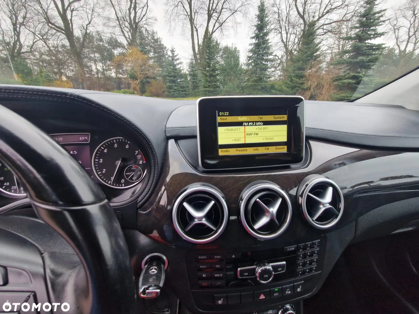 Mercedes-Benz Klasa B 180 BlueEFFICIENCY Edition - 20