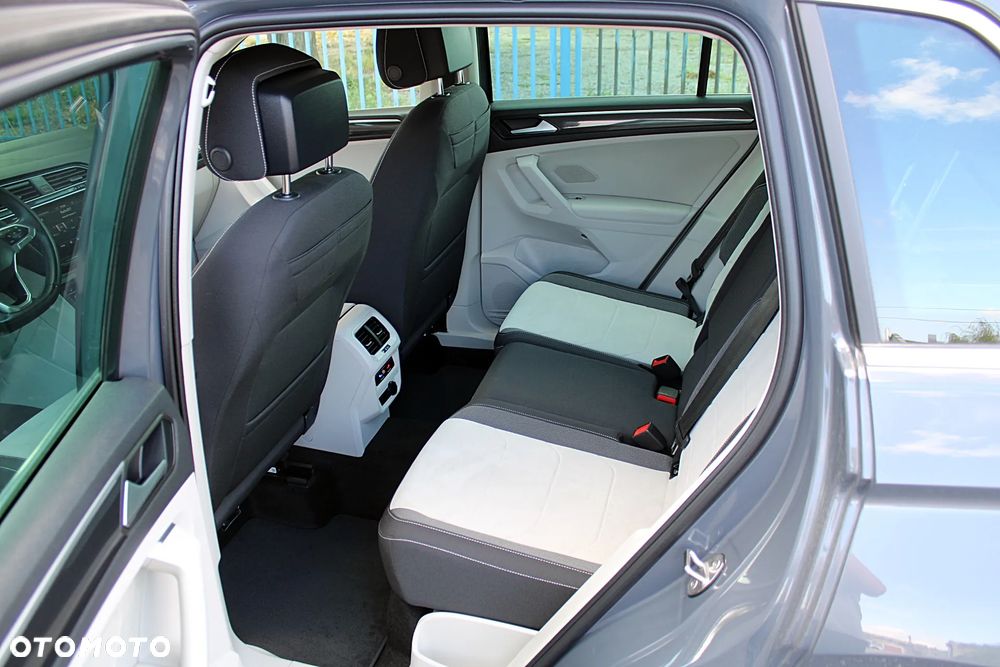 Volkswagen Tiguan - 17