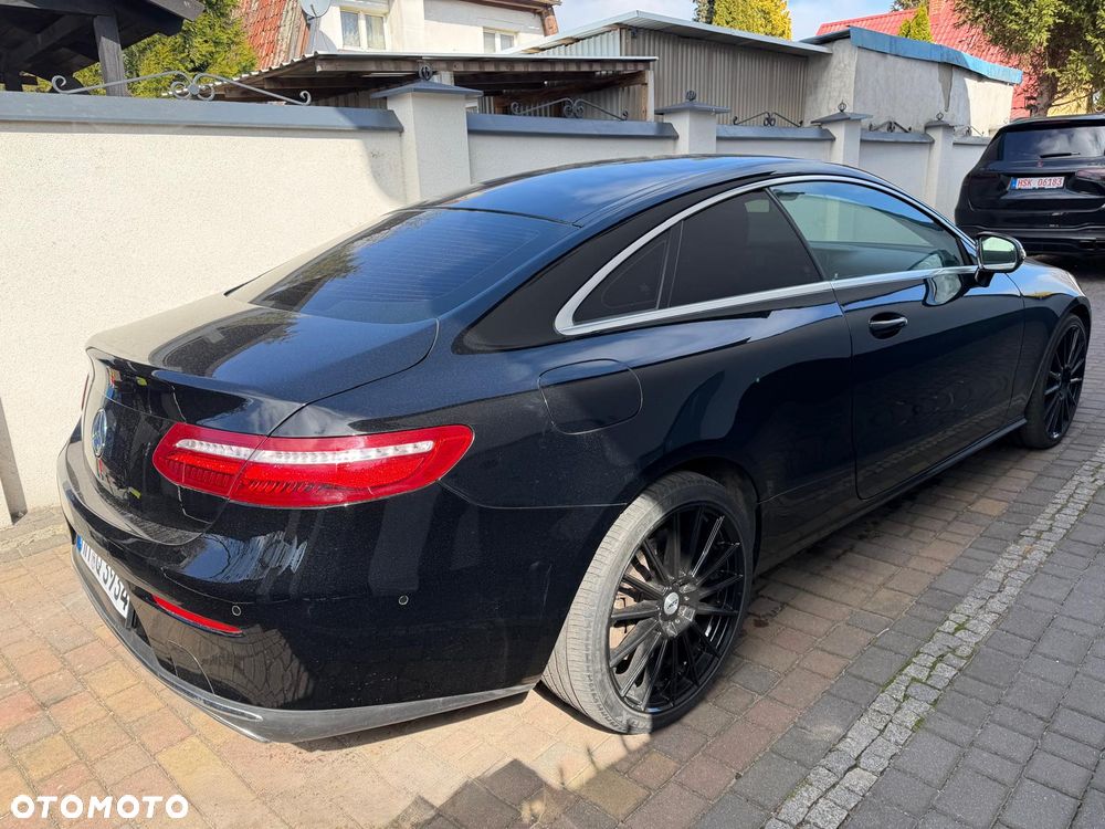 Mercedes-Benz Klasa E 400 4Matic 9G-TRONIC Avantgarde - 5