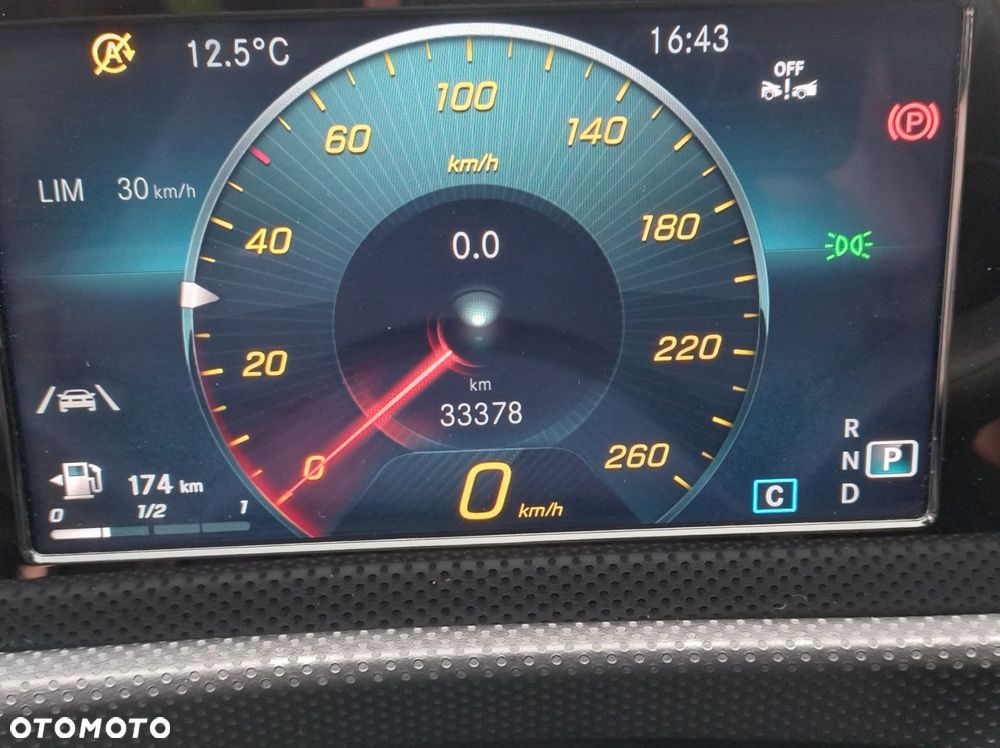 Mercedes-Benz CLA 180 mHEV Progressive 7G-DCT - 17