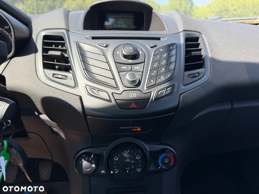 Ford Fiesta 1.25 Trend - 10
