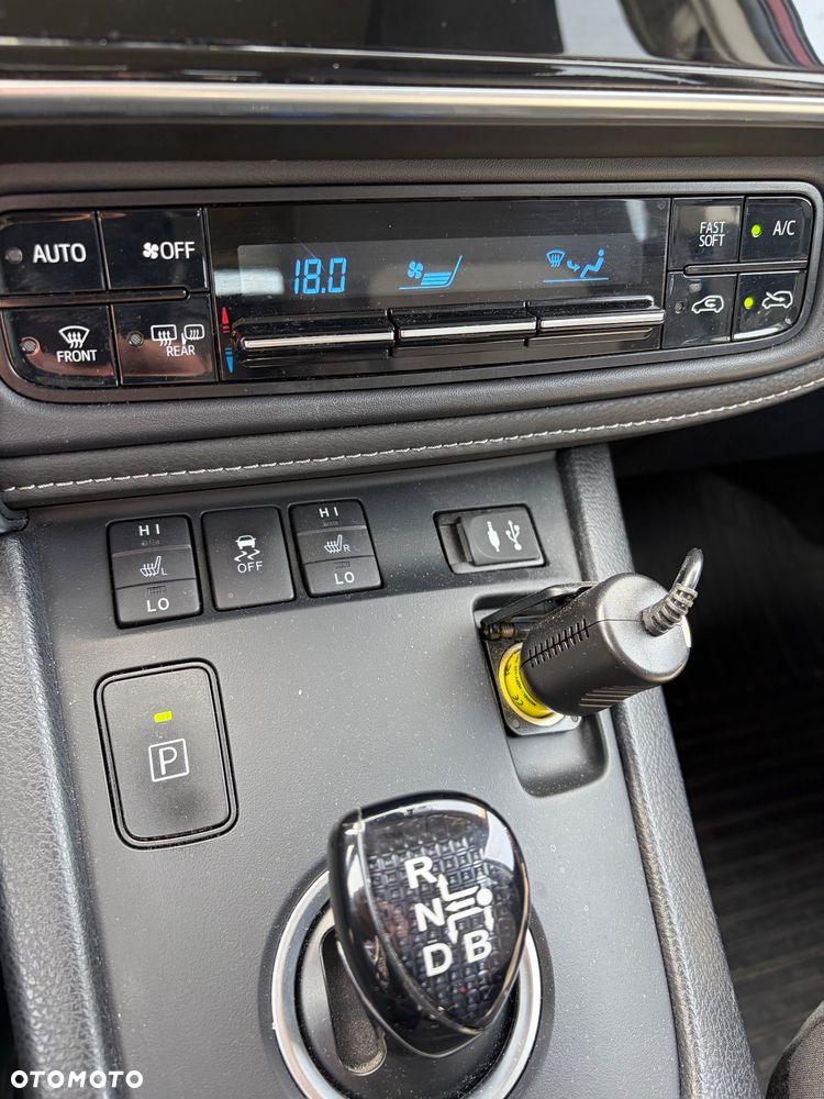 Toyota Auris Hybrid 135 Selection - 15