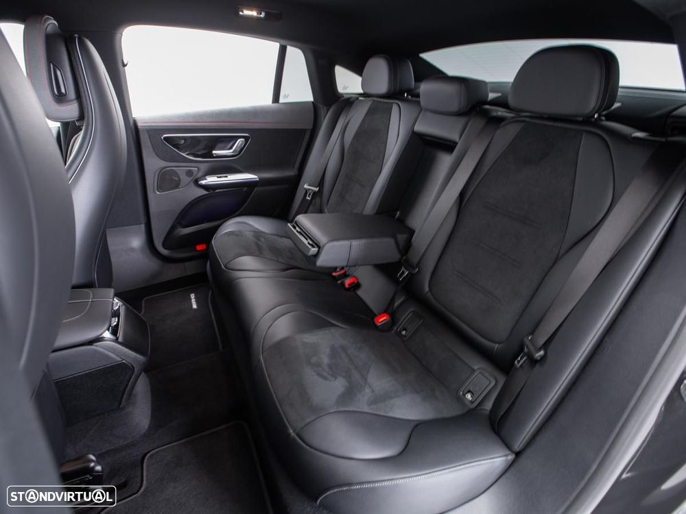 Mercedes-Benz EQE 350 AMG Line - 11