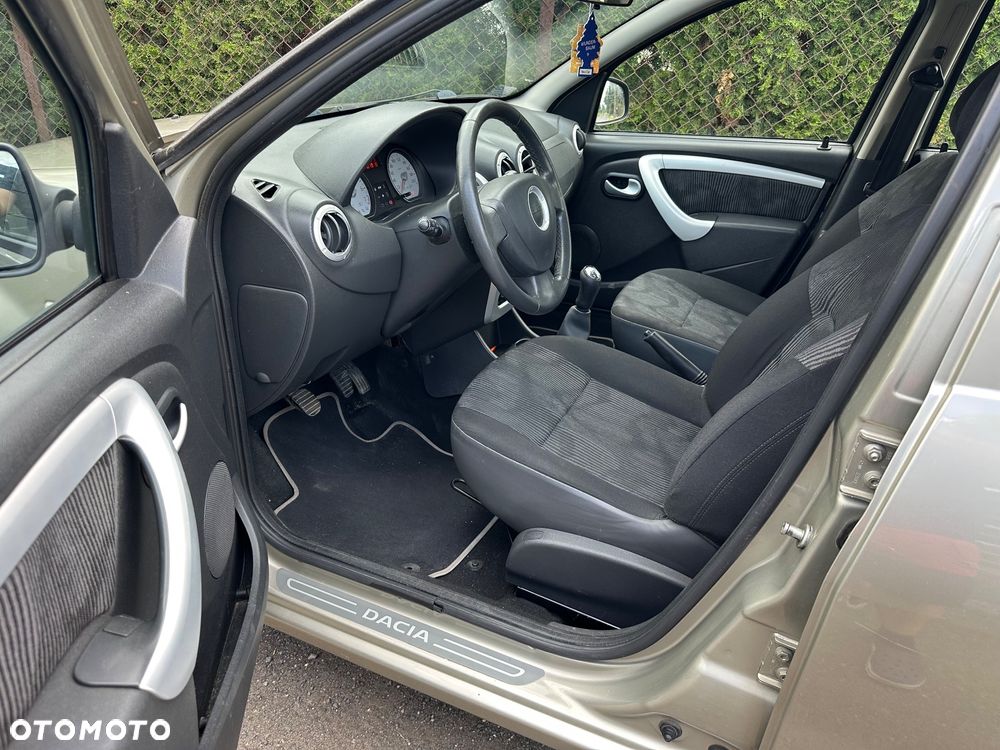 Dacia Sandero 1.5 dCi Laureate - 13