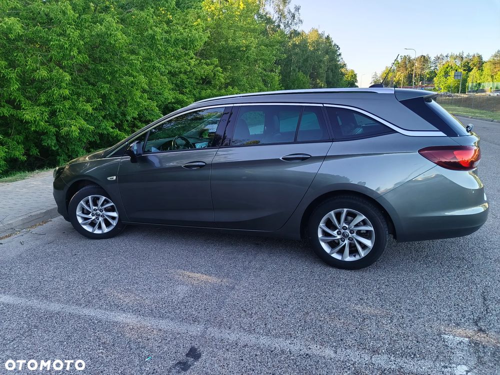 Opel Astra 1.2 T Business Edition S&S - 4