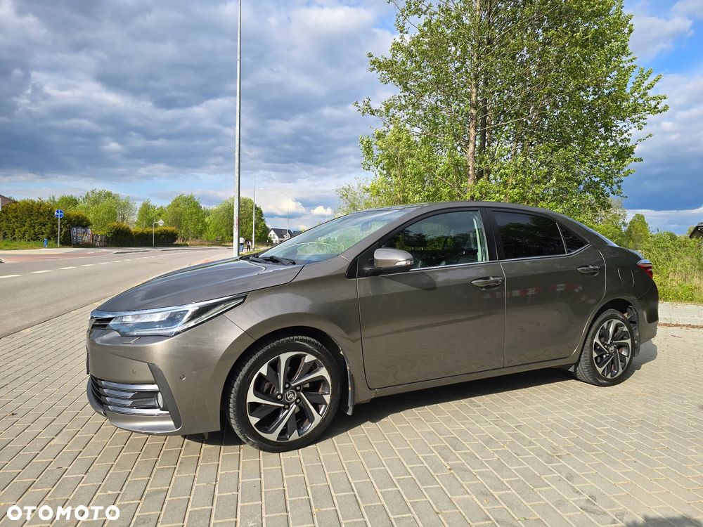 Toyota Corolla 1.6 Prestige EU6 - 35