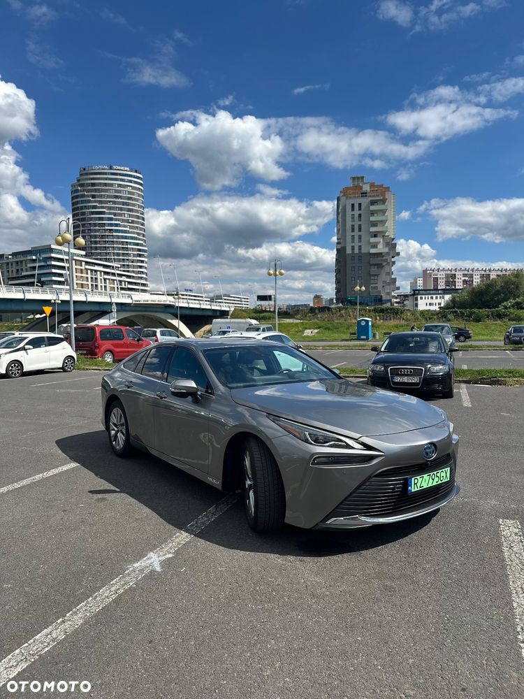 Toyota Mirai Prestige - 2